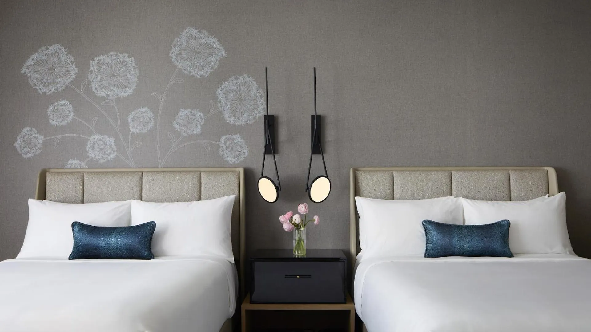 Intercontinental Seattle Bellevue, By Ihg Hotel  Bellevue