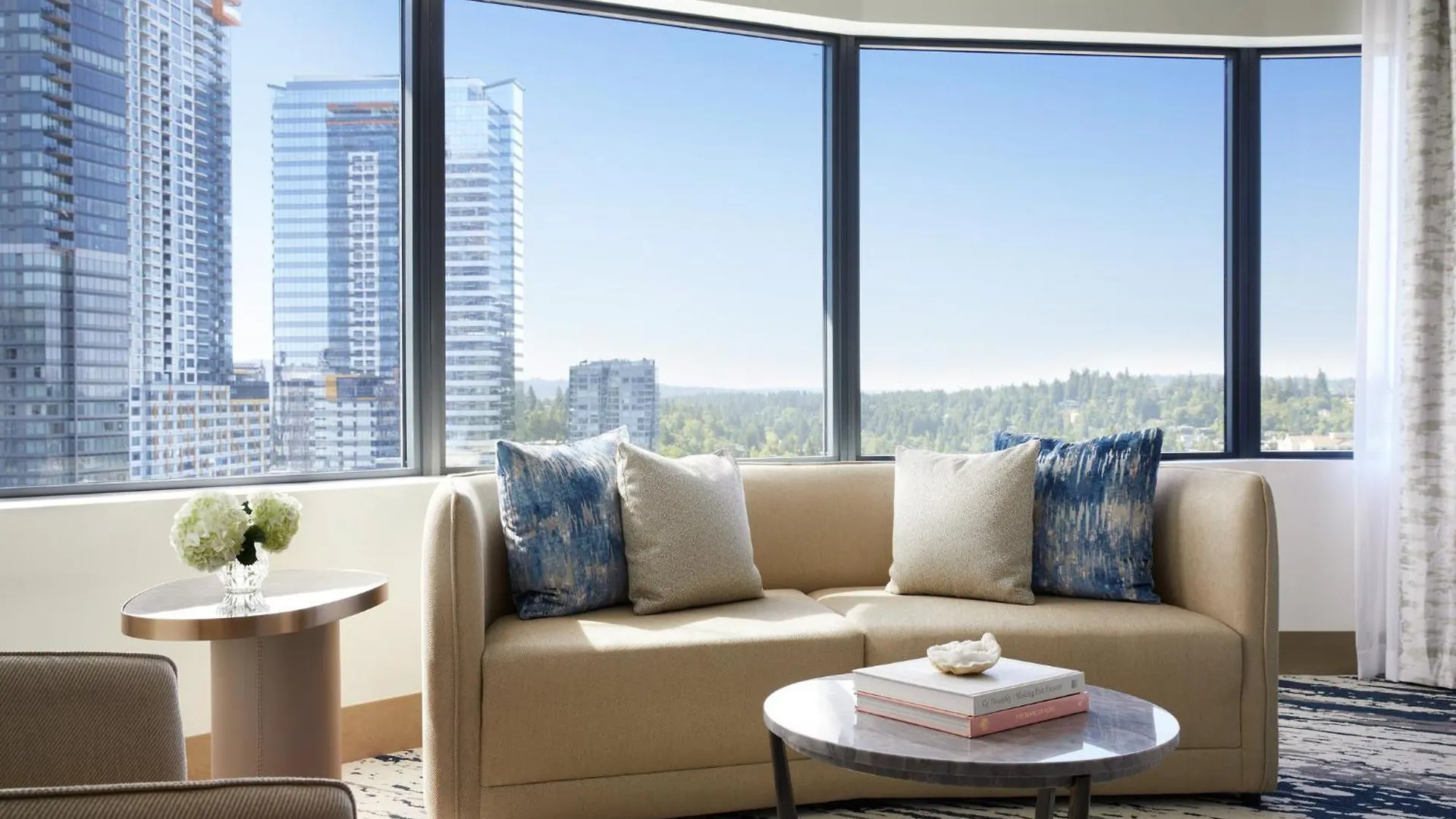 Intercontinental Seattle Bellevue, By Ihg Hotel